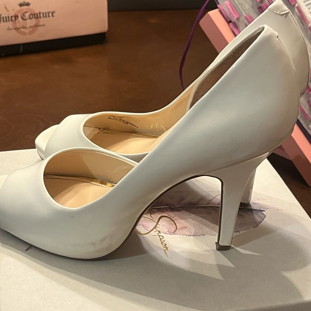 Jessica Simpson White Peep Toe High Heel Pumps